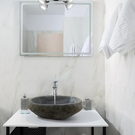 Апартаменти Nine Muses