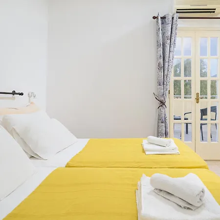 Nine Muses Appartement